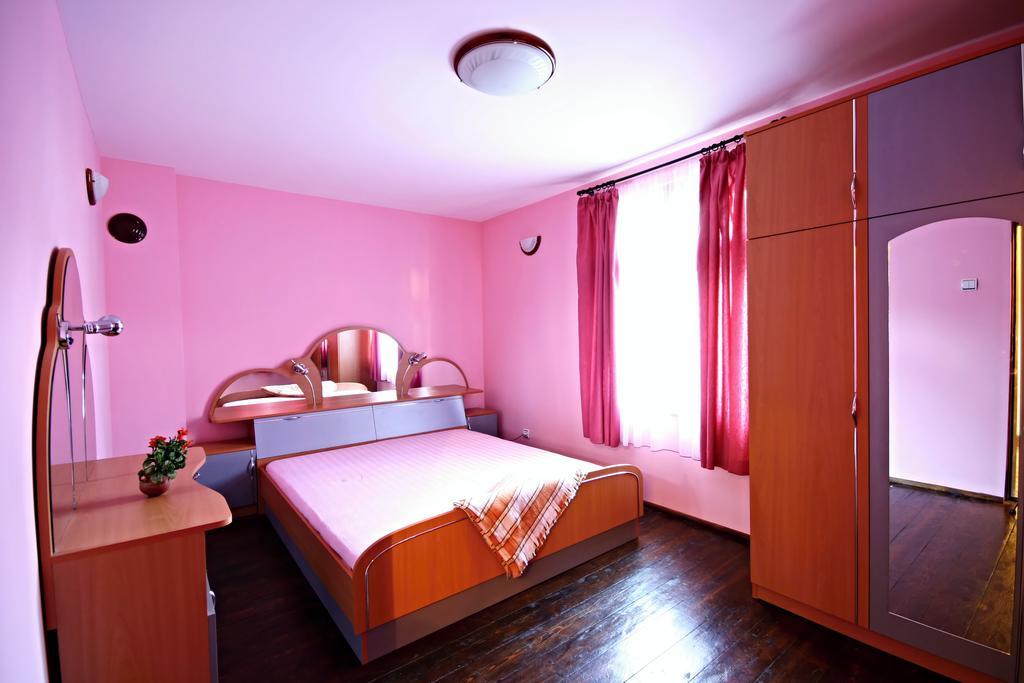 Private 4Br-2Ba Guest House Dryanovo With Pool And Free Parking Екстериор снимка